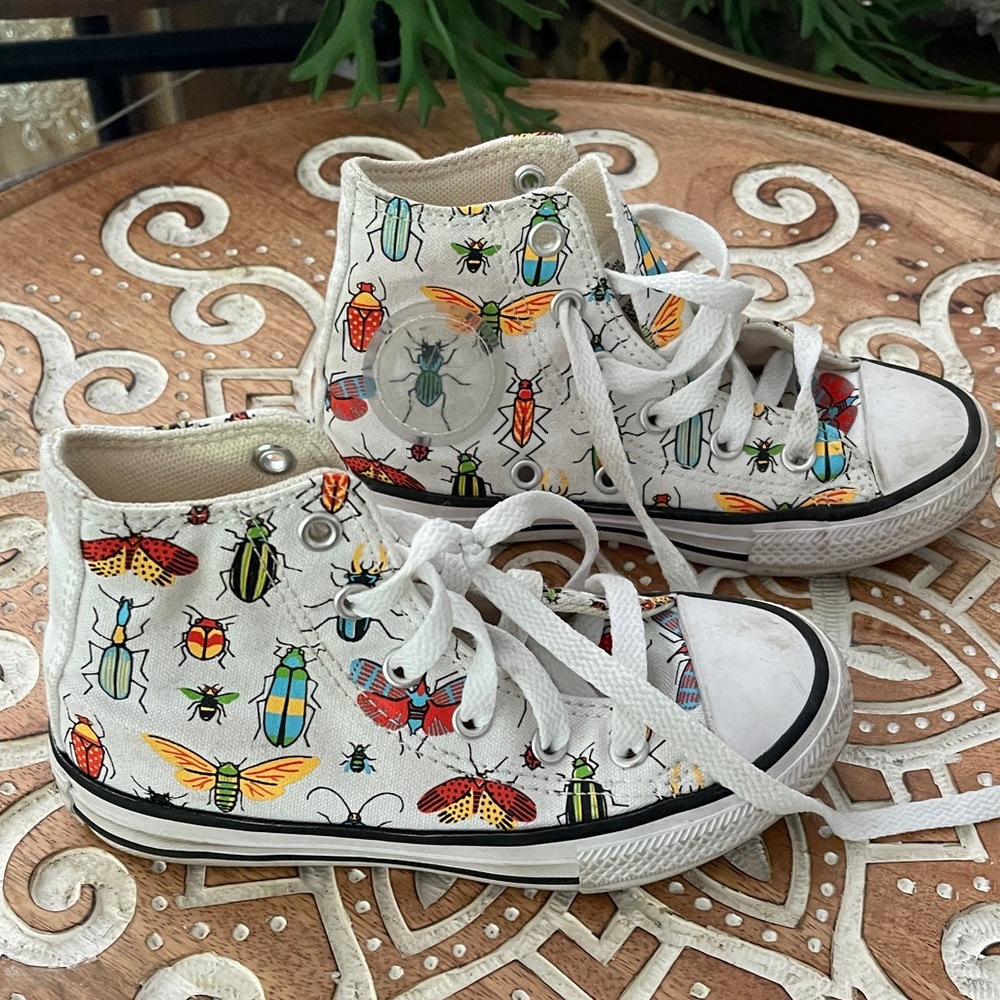 Converse All-Stars Insect  edition…size 11 kids! Unisex